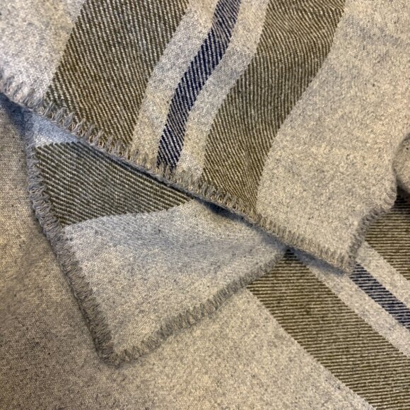 Faribault Woolen Mills Wool Cabin Blanket - Picture 6 of 9